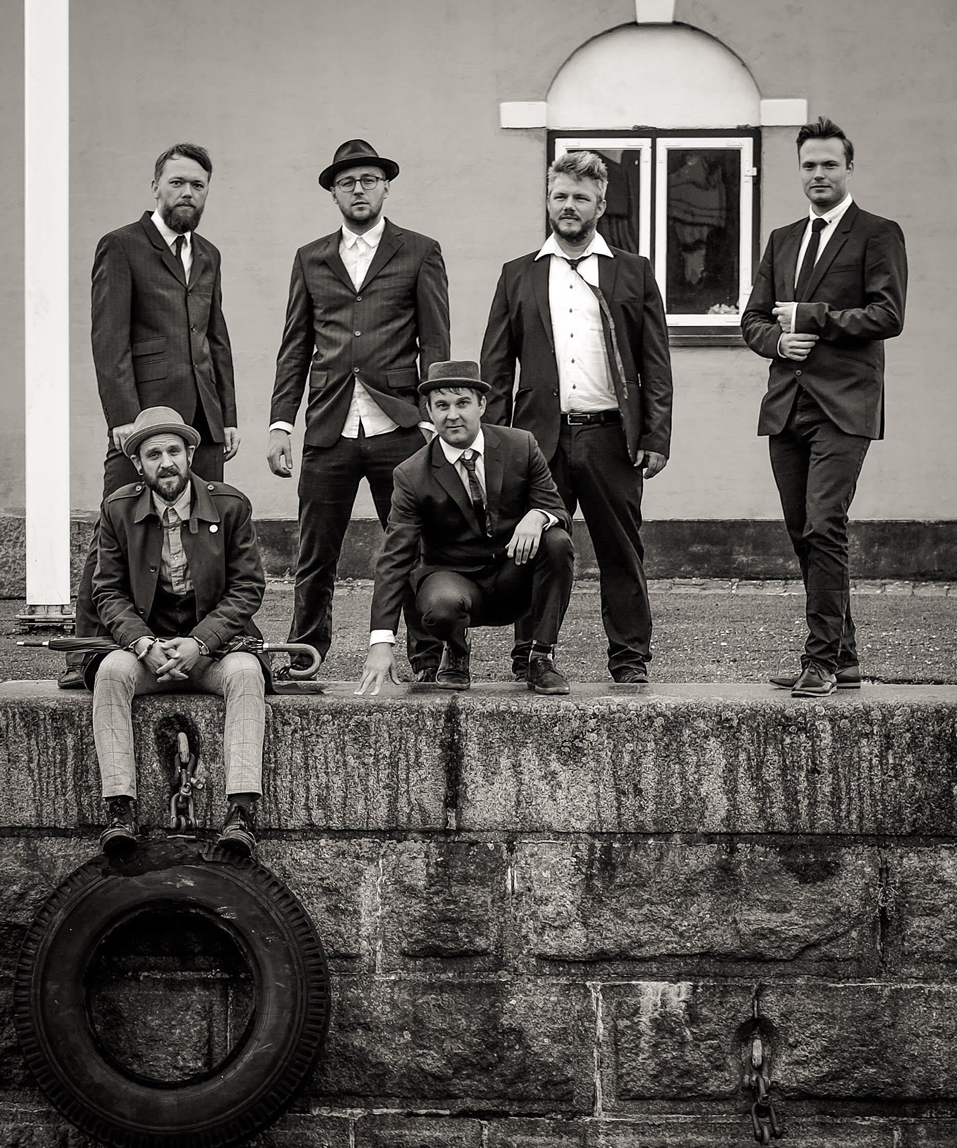 Babylove & The Van Dangos AFLYST